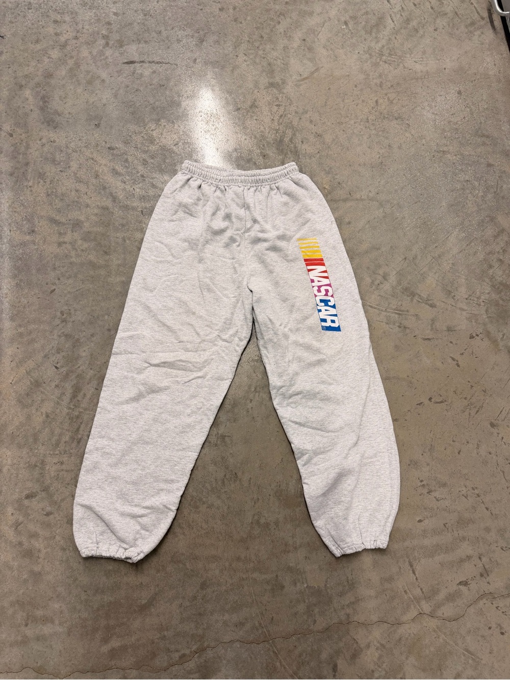 Gildan Grey Medium Sweatpants with Side Logo